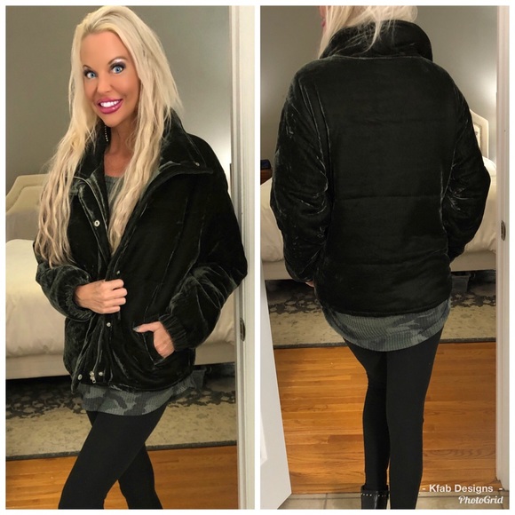 BEST! ❤️🌈Olive Puffer Velvet Jacket ! Beautiful - Picture 3 of 6